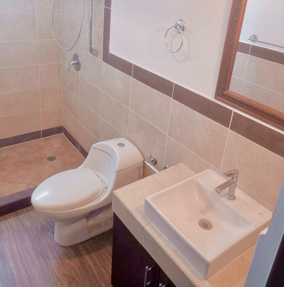 WhatsApp Image 2025-10-05 at 01.22.48